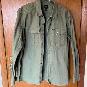 Lee Men’s button up.